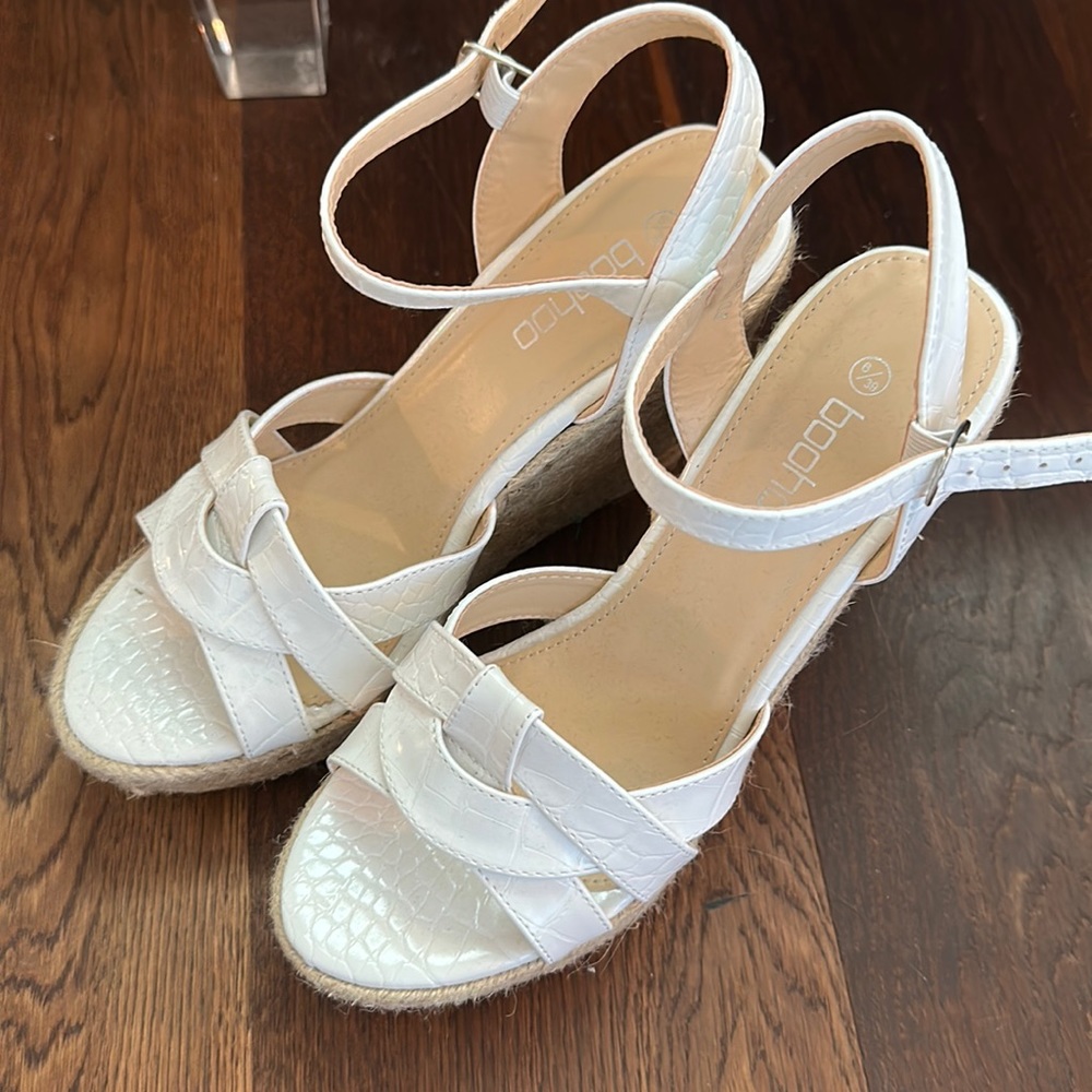 White boohoo espadrille wedges